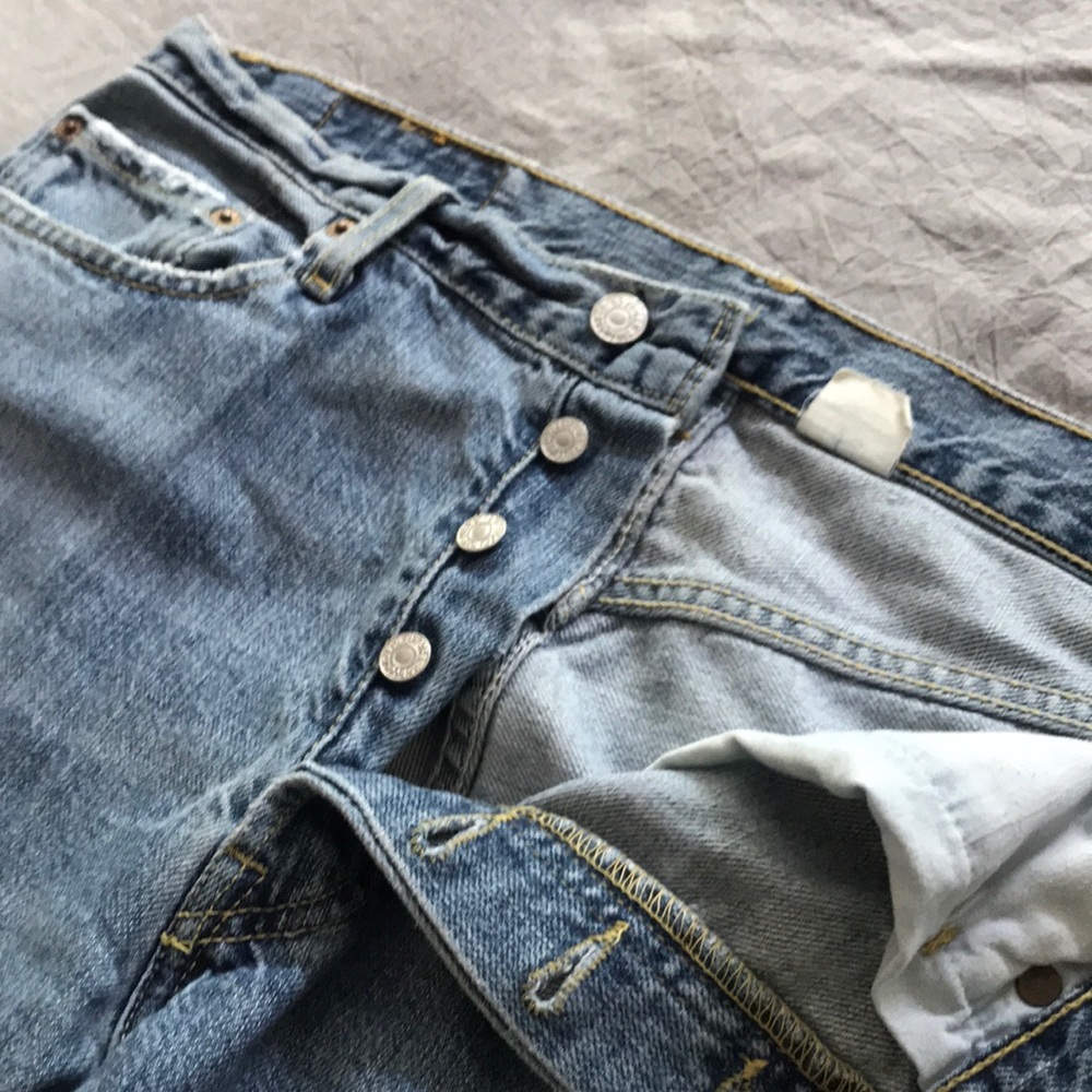 Distressed Vintage Levi’s - Picture 4 of 4